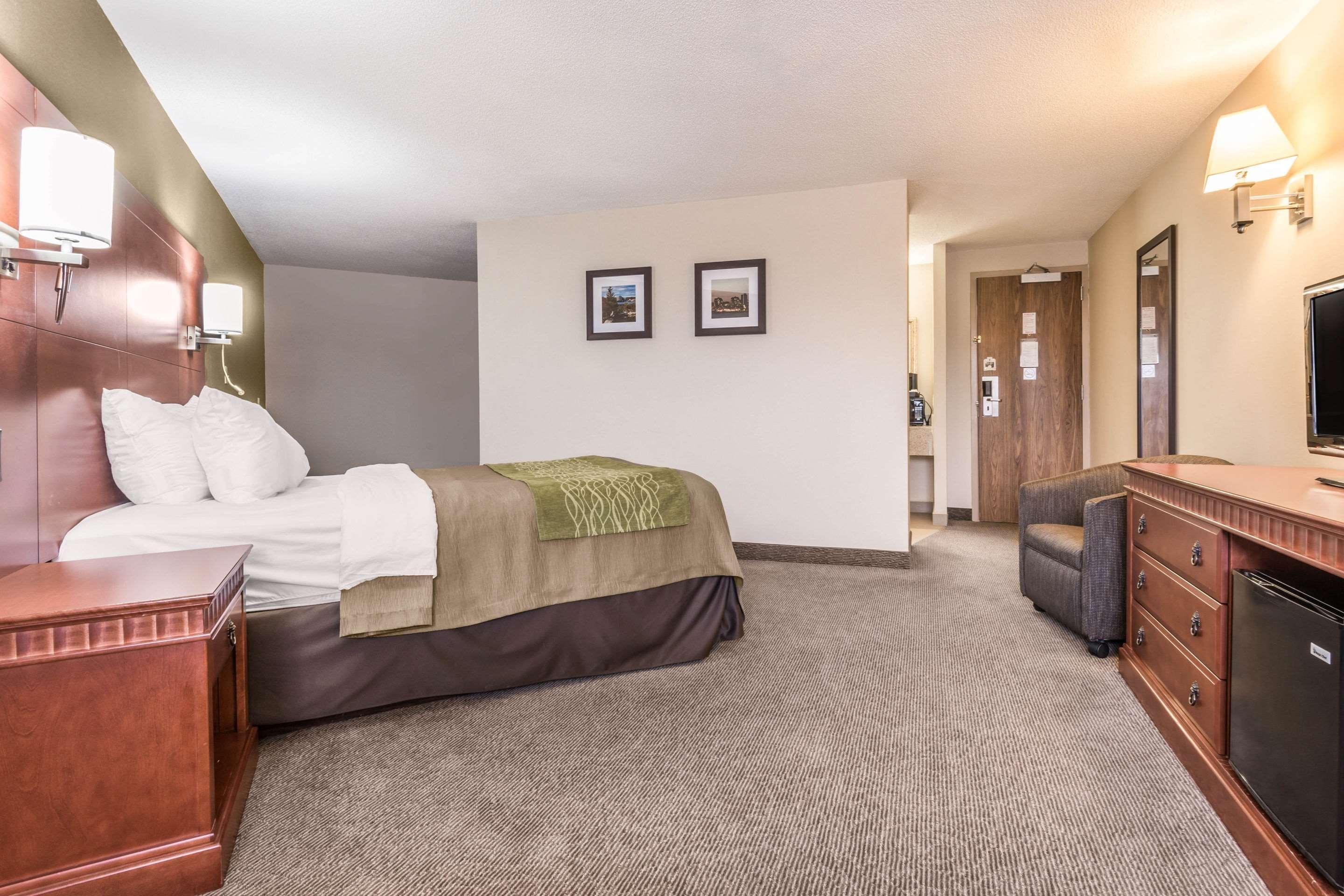 Comfort Inn & Suites Бари Екстериор снимка