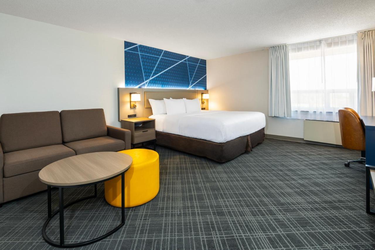 Comfort Inn & Suites Бари Екстериор снимка