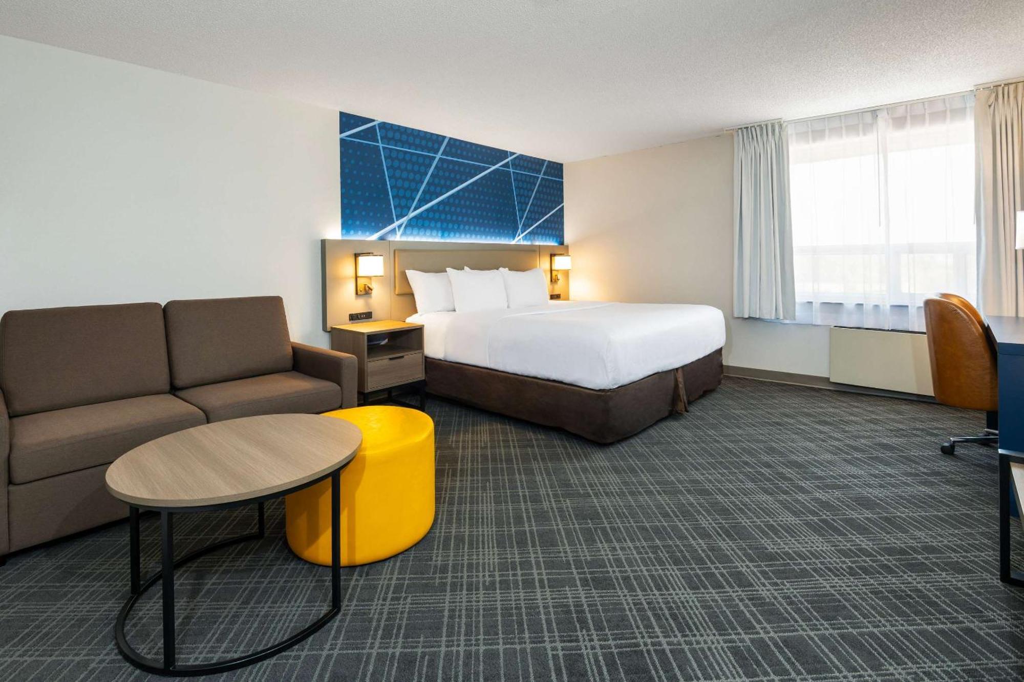 Comfort Inn & Suites Бари Екстериор снимка