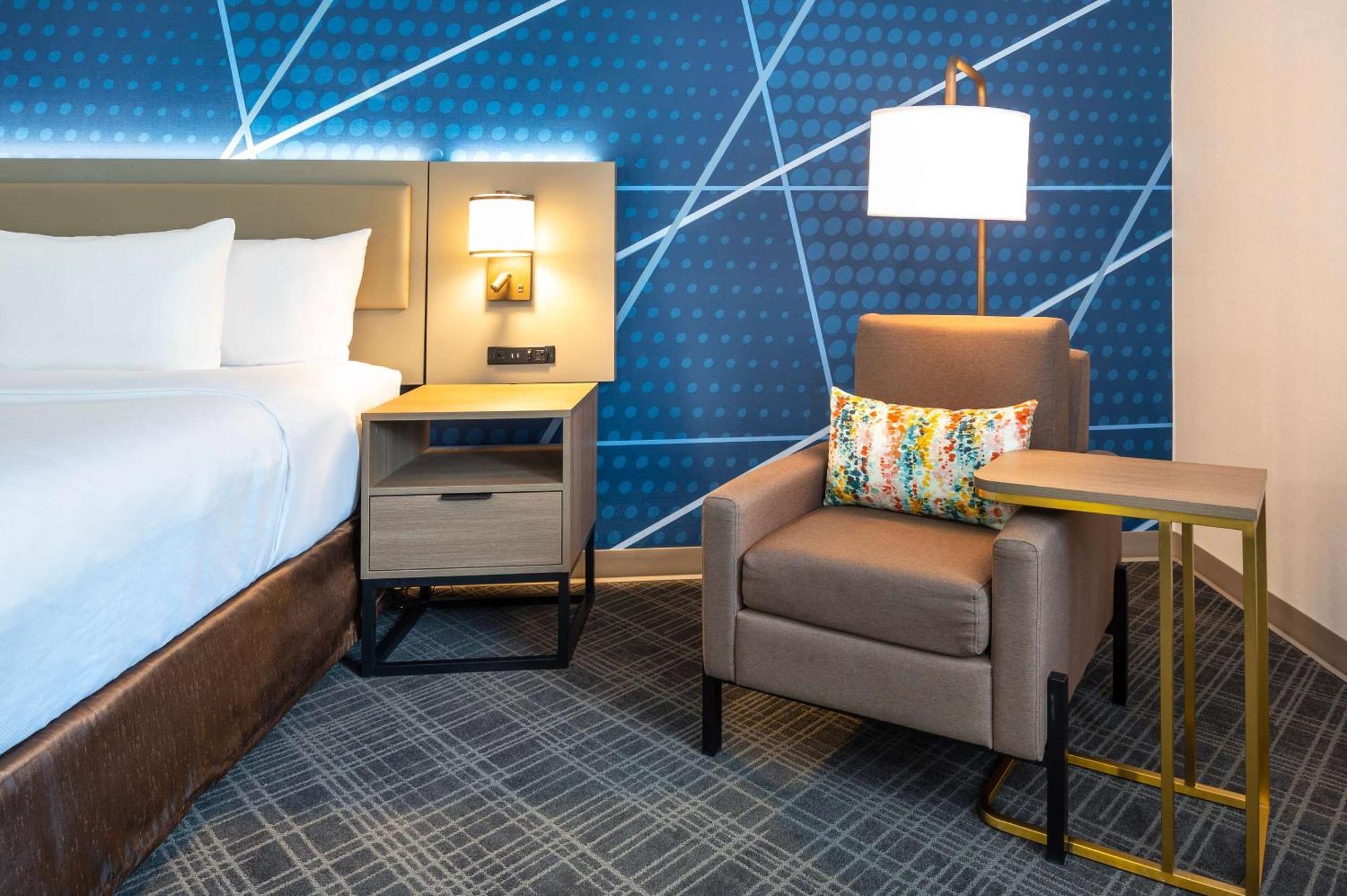 Comfort Inn & Suites Бари Екстериор снимка
