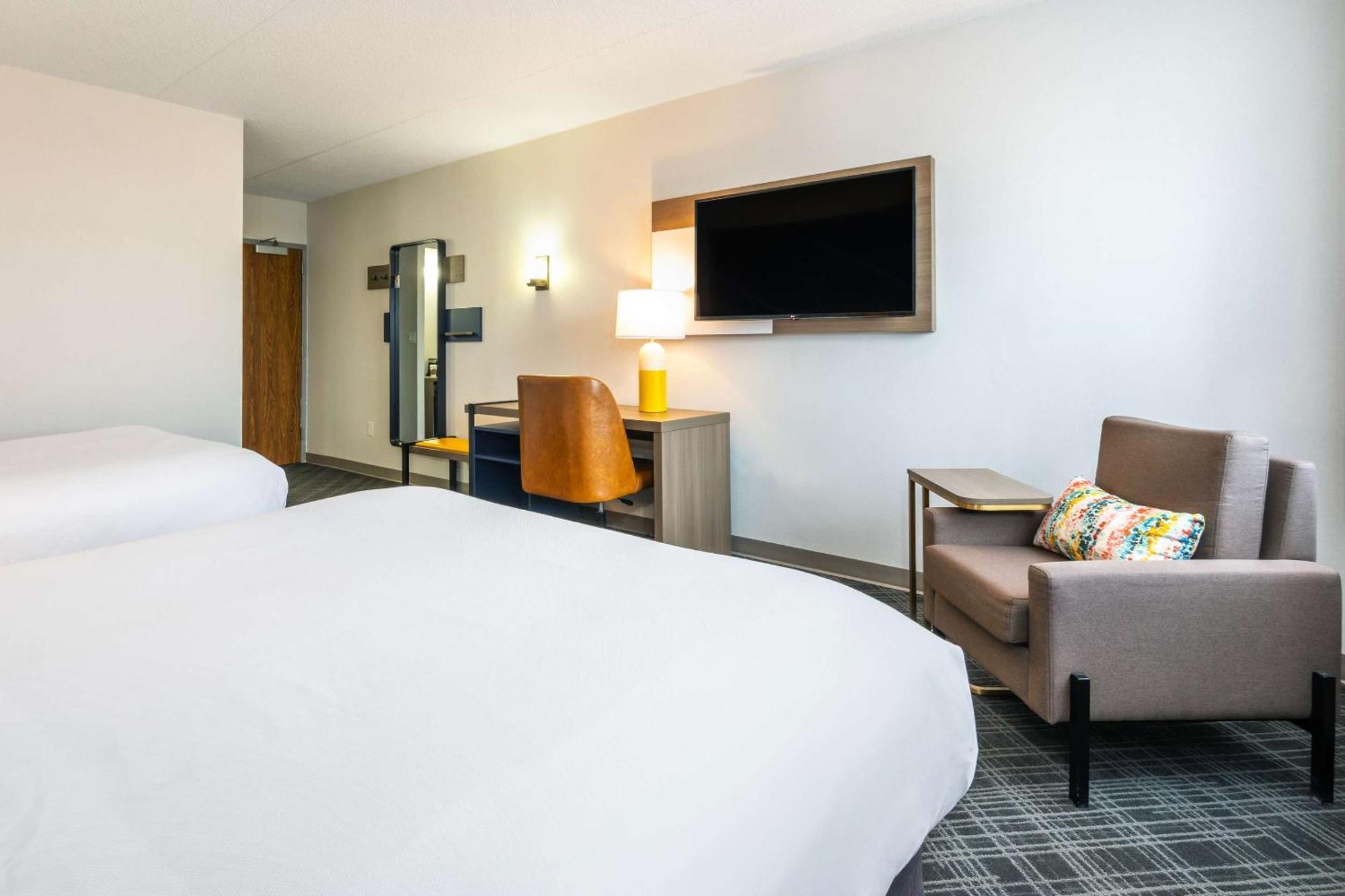 Comfort Inn & Suites Бари Екстериор снимка