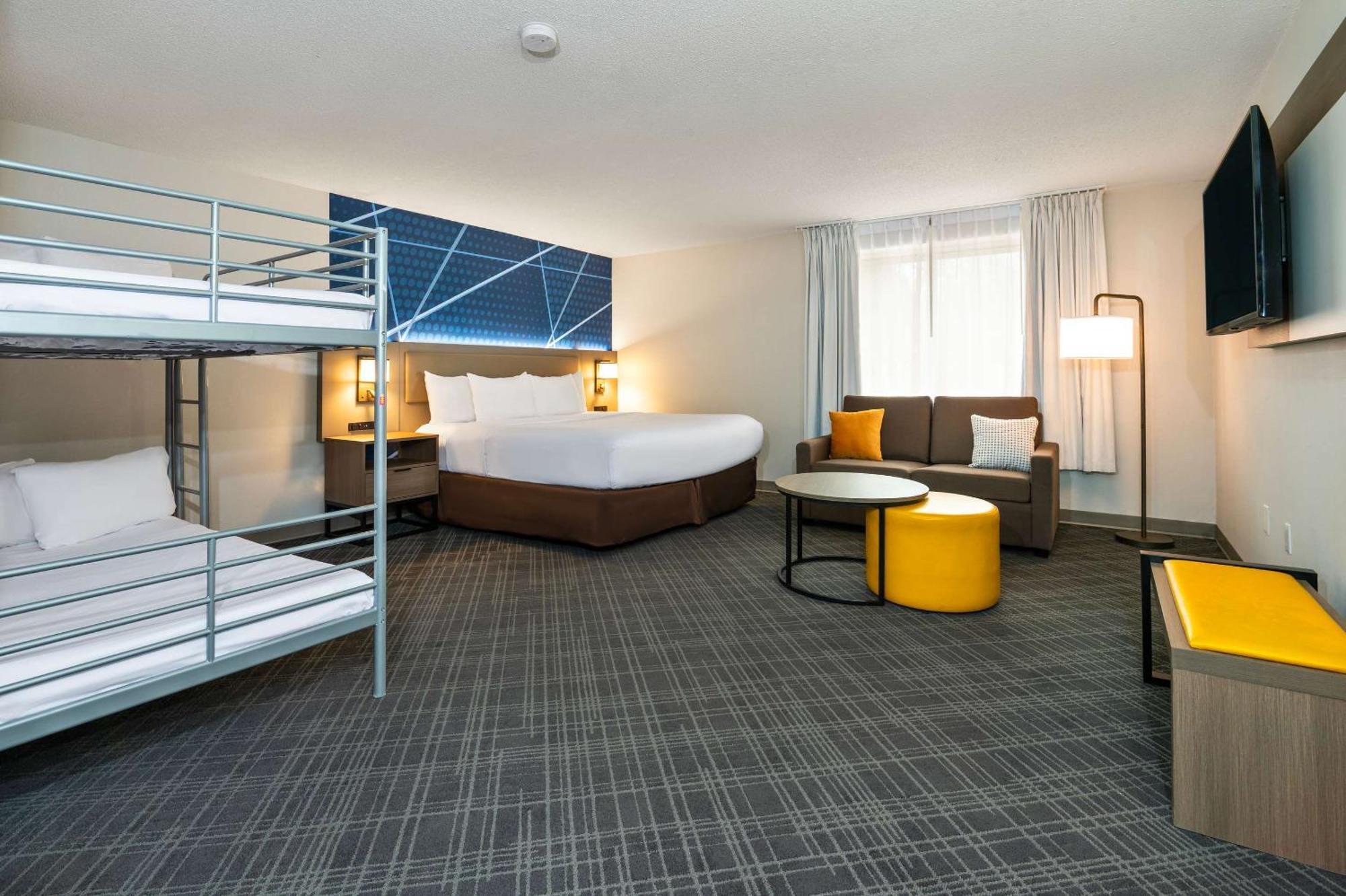 Comfort Inn & Suites Бари Екстериор снимка