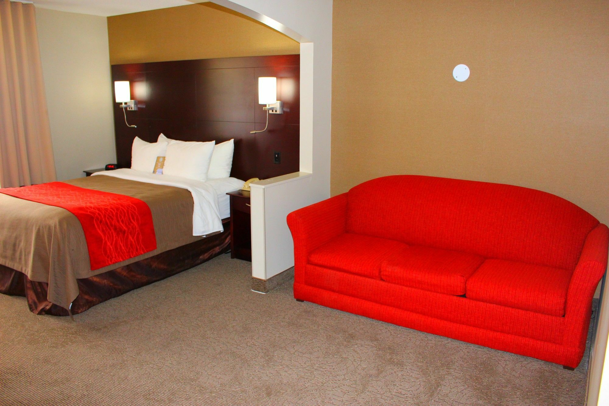 Comfort Inn & Suites Бари Екстериор снимка